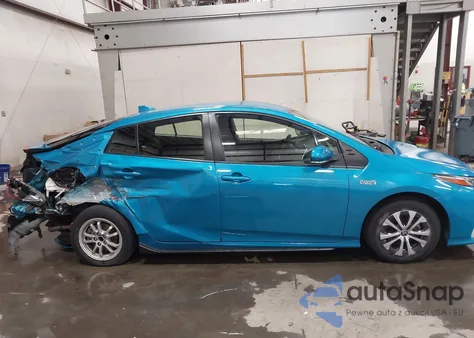 2022 Toyota Prius Prime Le из США, поврежденный, VIN JTDKAMFP6N3208603